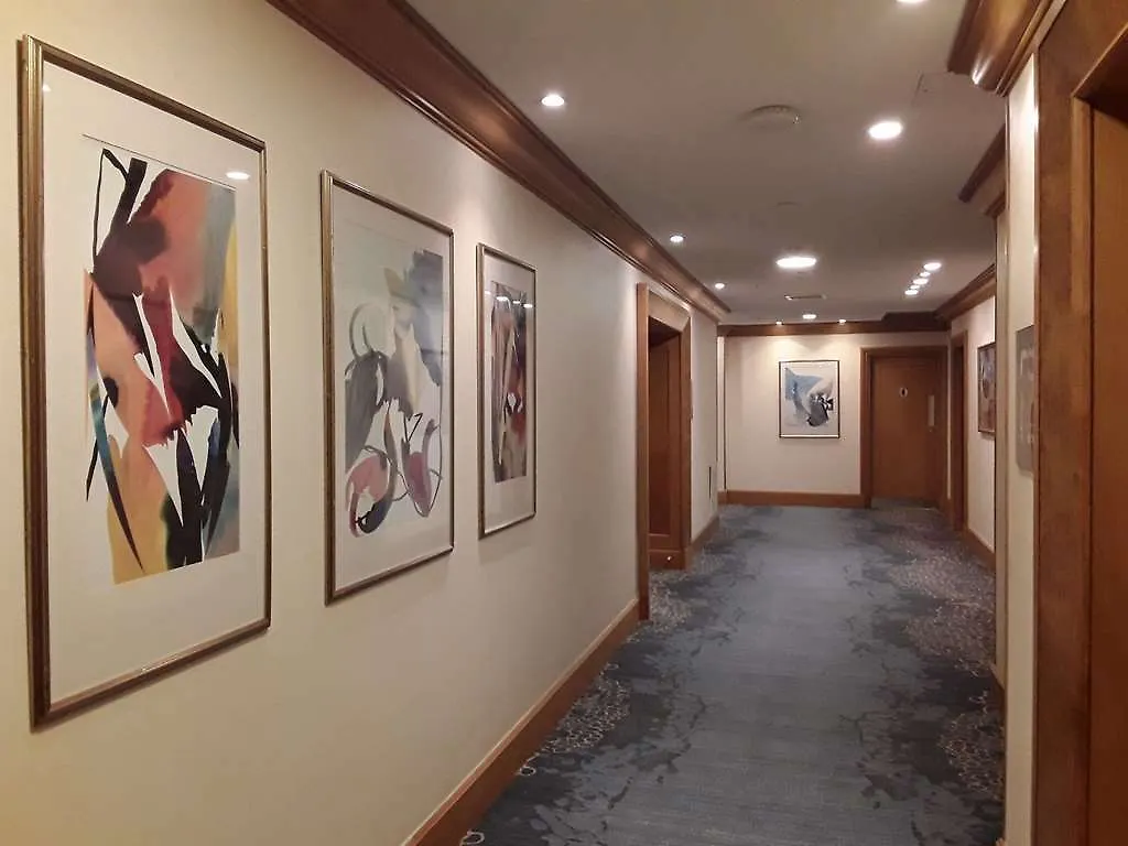 Hilton Paris Charles De Gaulle Airport Hotel Roissy-en-France 4*,  France
