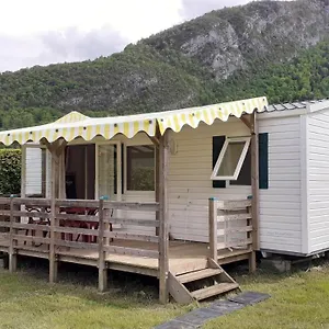 Camping Les Champs Fleuris 3* Duingt