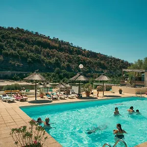 https://camping-aloha-plage.hotels-rhonealpes.com