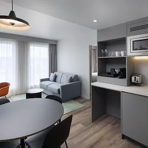 By Marriott Paris Charles De Gaulle Airport Roissy-en-France