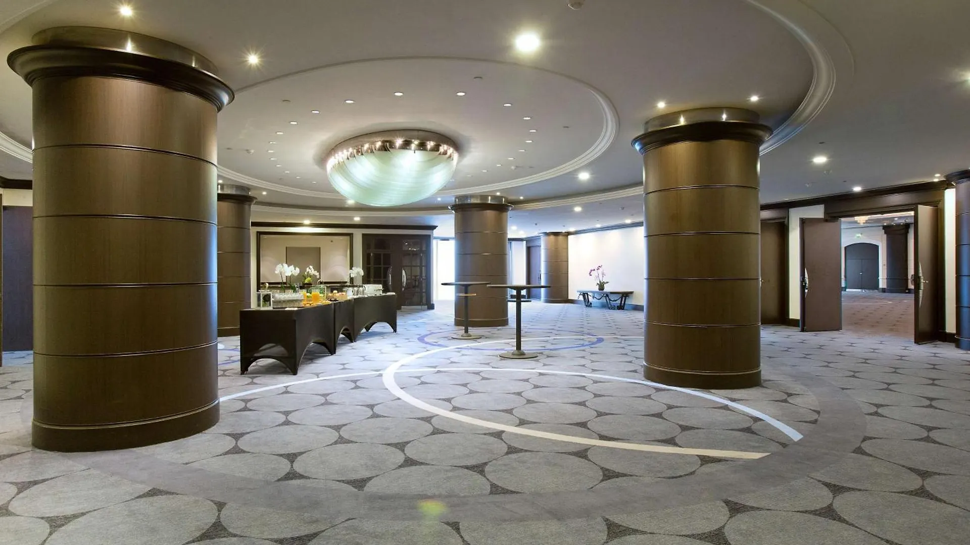 Hilton Paris Charles De Gaulle Airport Hotel Roissy-en-France