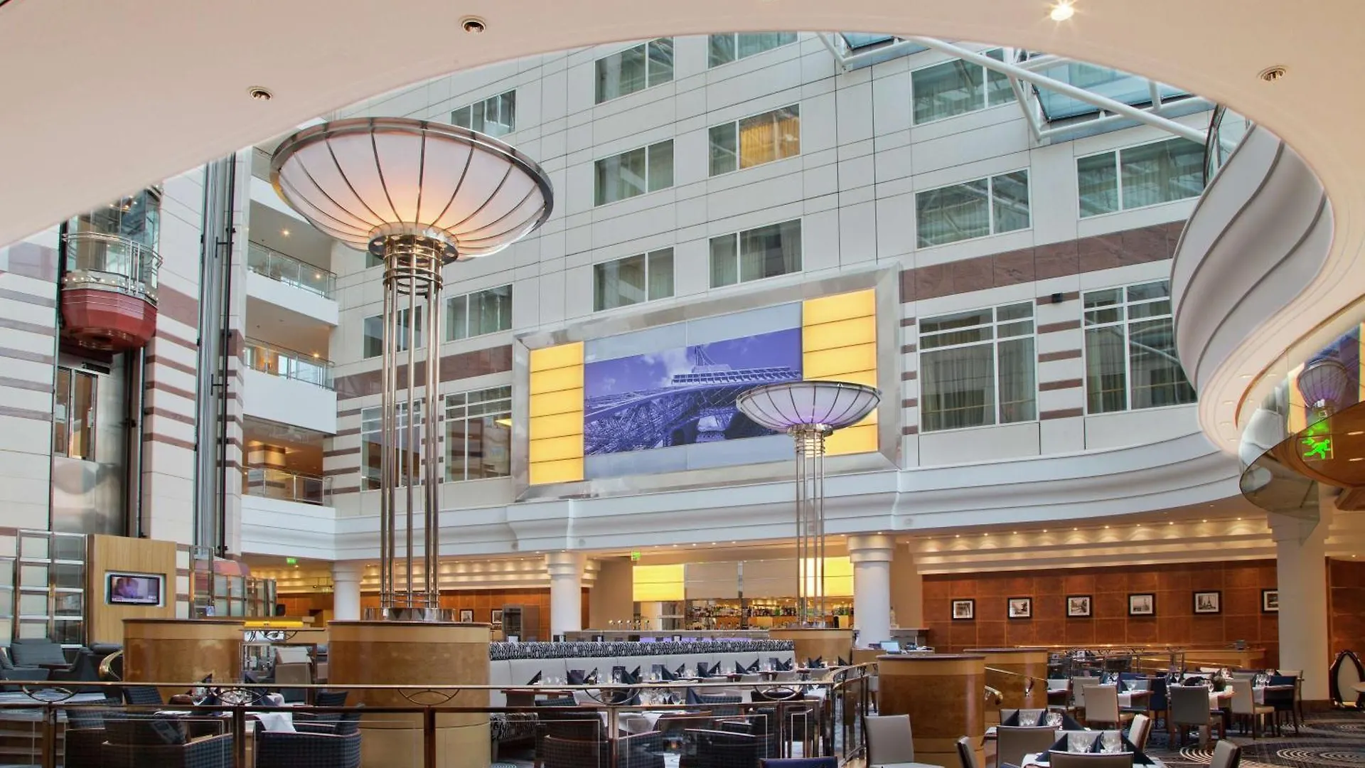 Hilton Paris Charles De Gaulle Airport Hotel Roissy-en-France