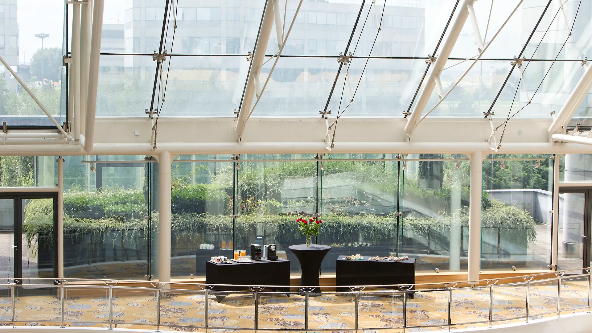 ****  Hilton Paris Charles De Gaulle Airport Hotel Roissy-en-France Frankrijk